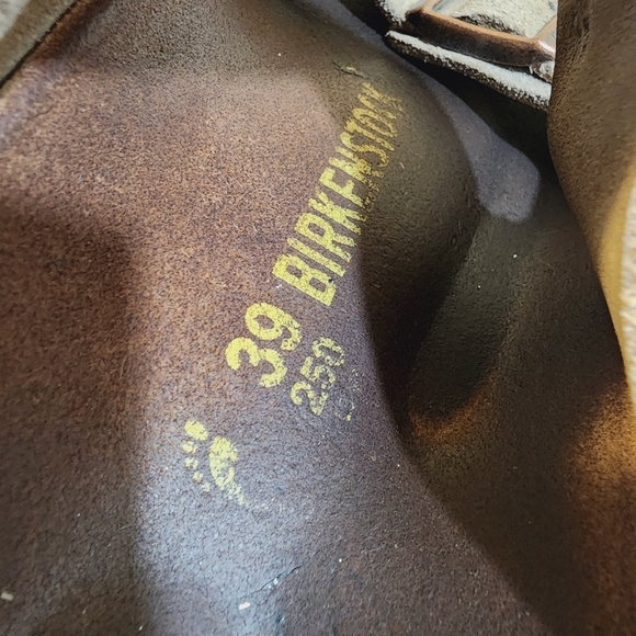 BIRKENSTOCK Cream Leather Sandals size 39 - Picture 11 of 13